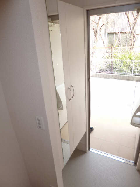 シューズボックス