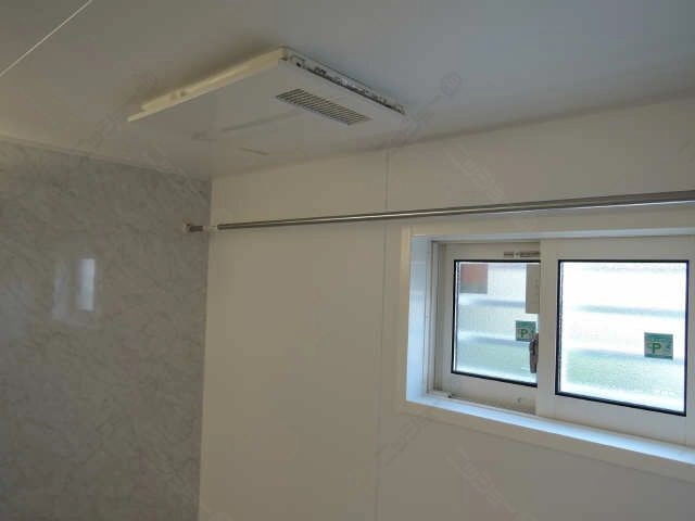 浴室乾燥機付き