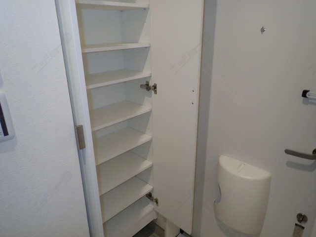 シューズボックス