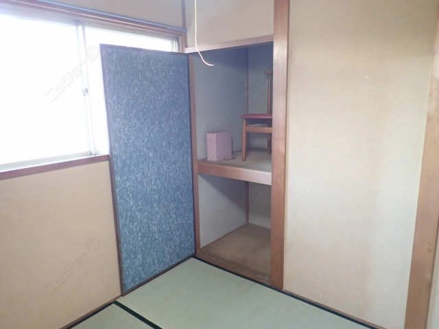 ２階東和室収納