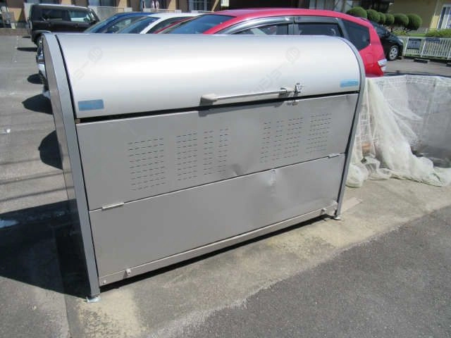 ごみ置き場