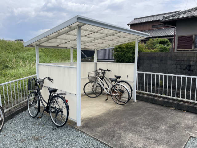 フレグランス町屋橋 2階 駐輪場