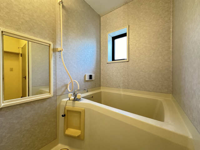 グランシャリオＢ 1階 浴室