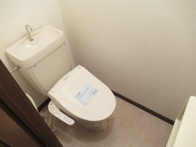 レイクサイドヴィラＦ棟  WC