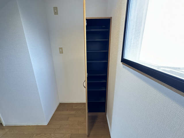 シューズボックス
