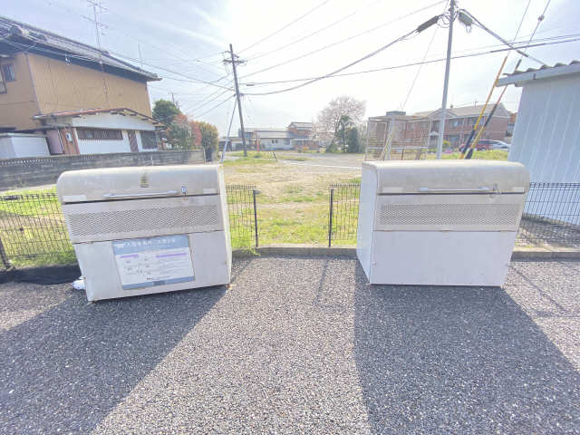 ごみ置き場
