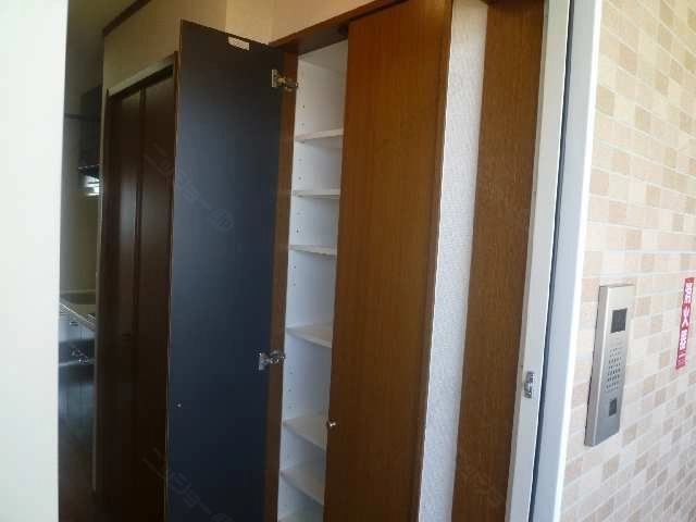 シューズボックス