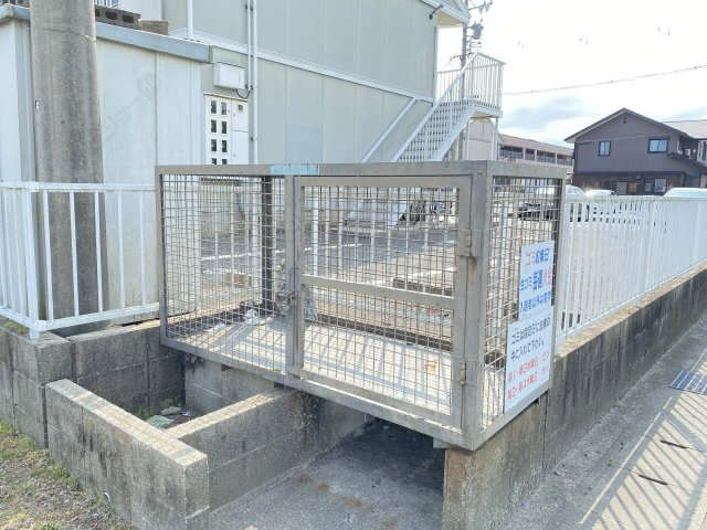 ゴミステーション