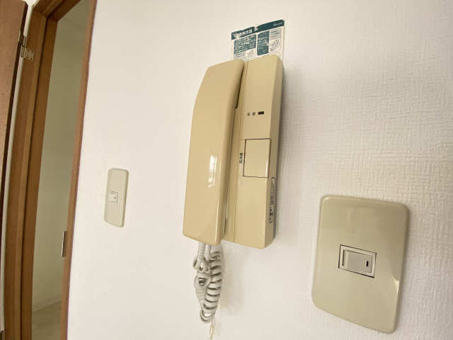 インターホン