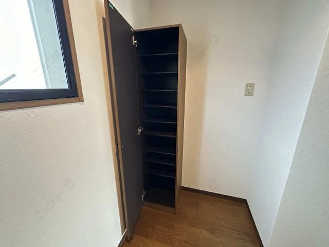 シューズボックス