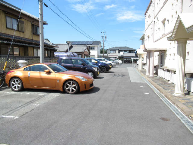 藤ヴァレイ　Ⅱ 3階 駐車場