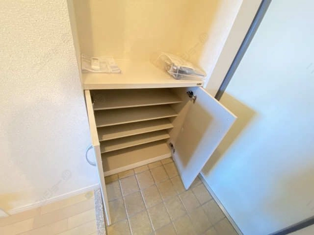 シューズボックス