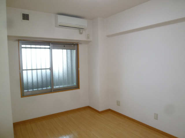 北側洋間エアコン