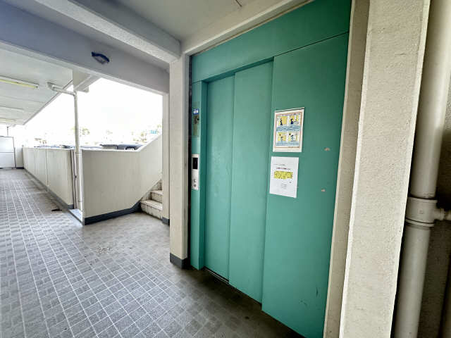 エレベーター