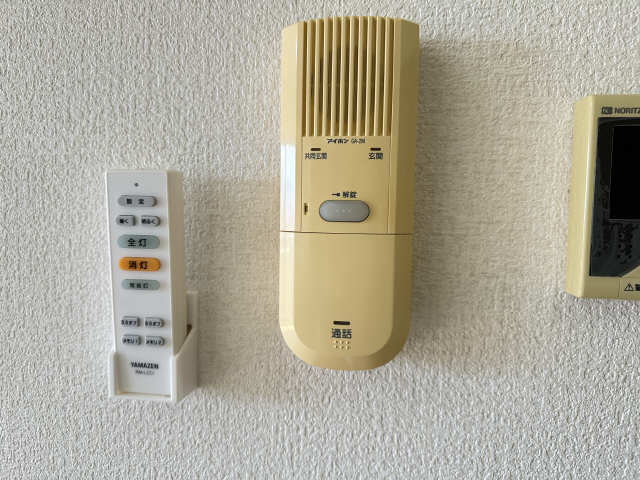 インターホン