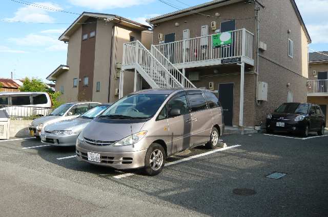 サウスゲートＡ棟 1階 駐車場