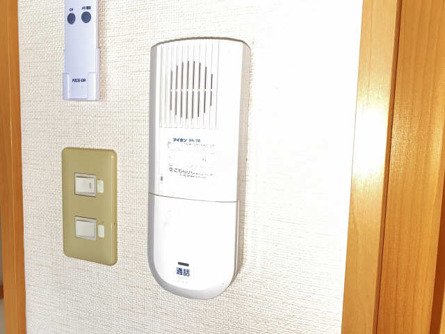 インターホン