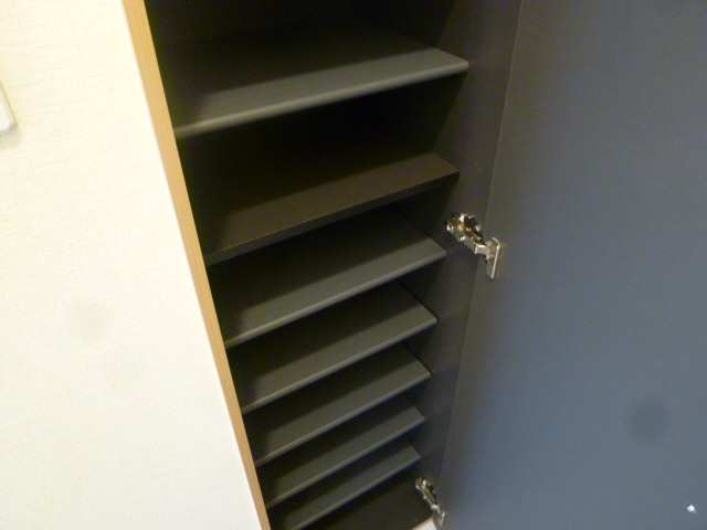 シューズボックス