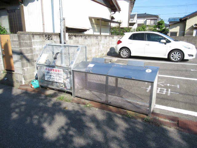 ゴミ置き場