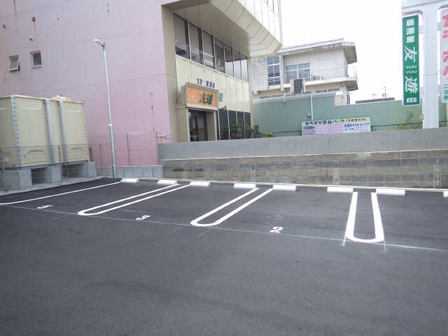 ＳＨＧ島崎 4階 駐車場