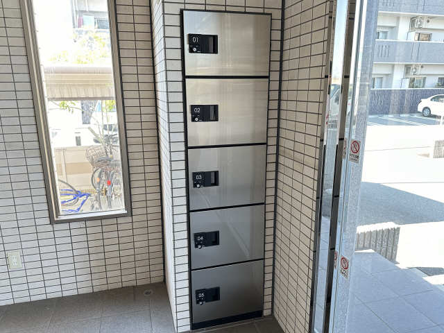宅配ボックス