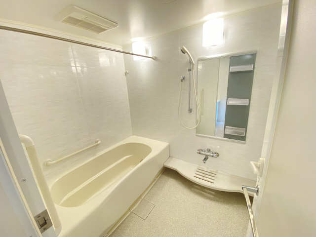 ポレスター大谷弐番館　１２０１ 12階 浴室