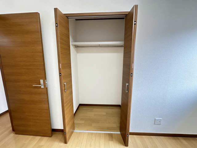 洋室収納
