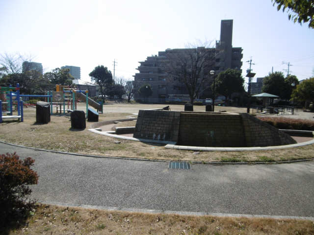 すぐ側の公園