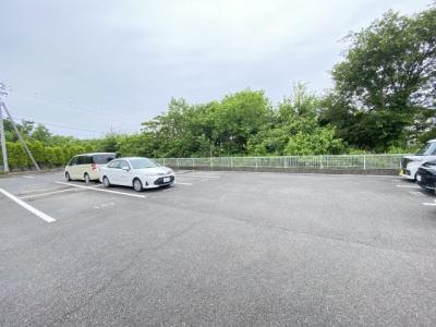 甫Ⅱ 2階 駐車場