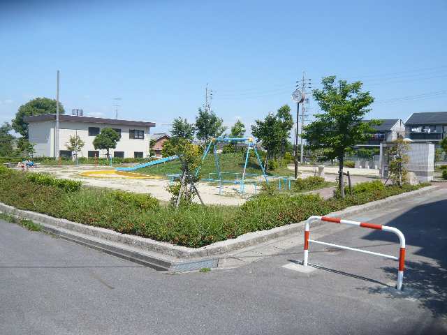 隣に公園