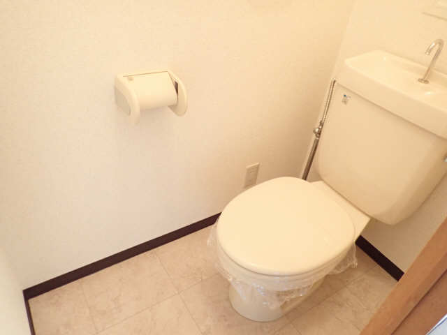 コージーコート薫 1階 WC