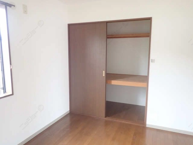 収納（北洋間）