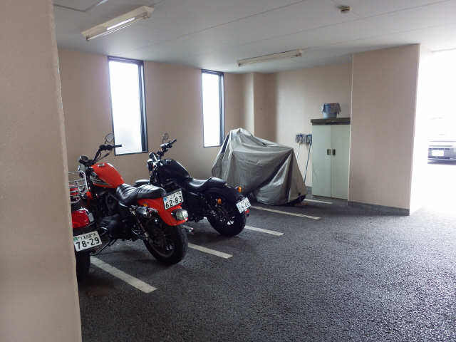 バイク置き場