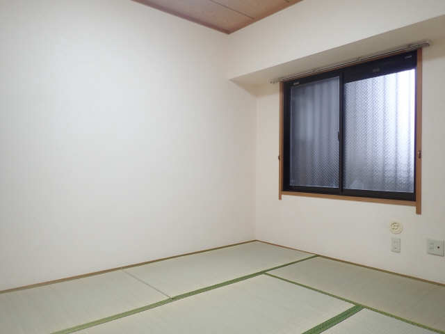 グランメール香久山 4階 和室