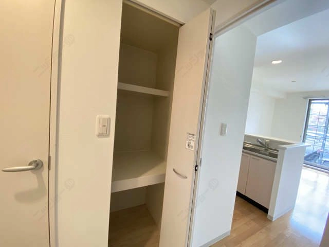 収納（玄関廊下）