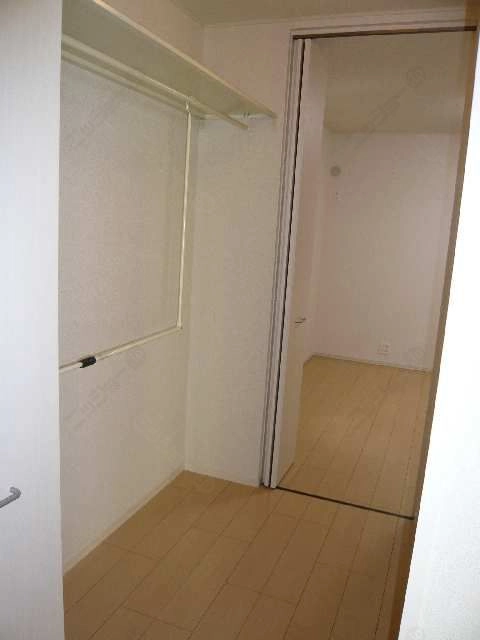 ｳｫｰｸｽﾙｰｸﾛｰｾﾞｯﾄ