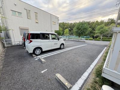 フエヤーランド 1階 駐車場