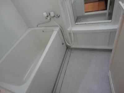 ヒルズシャトーⅡ 2階 浴室