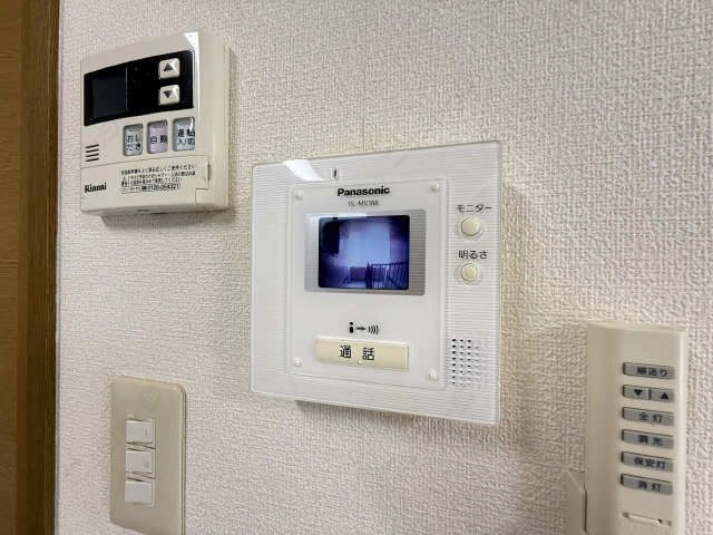モニター付きインターホン