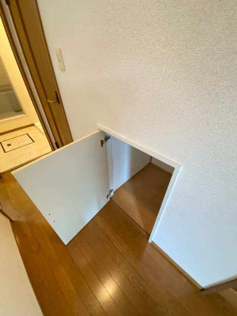 階段下収納