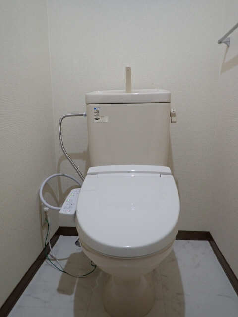 シャトーバリュージュＡ棟 2階 WC