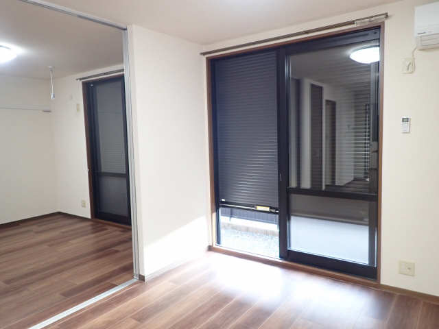 シャッター雨戸