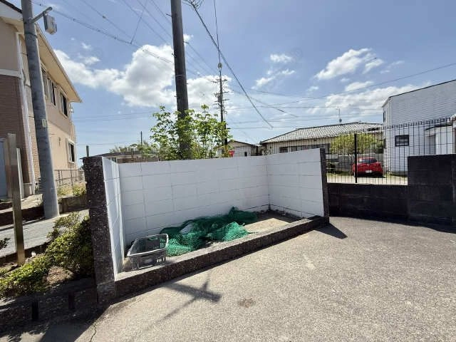 ごみ置き場
