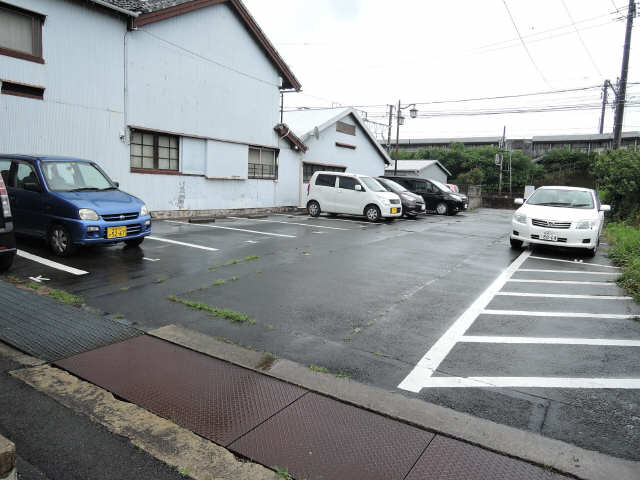 大石ハイツ 2階 駐車場