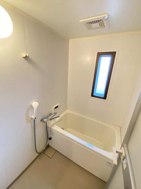 ネオ　パラドール 1階 浴室