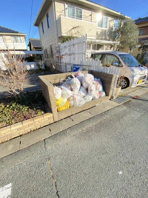 敷地内ゴミ捨て場