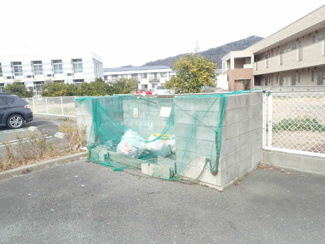 カルディアス大岩Ｂ 1階 敷地内ゴミステーション