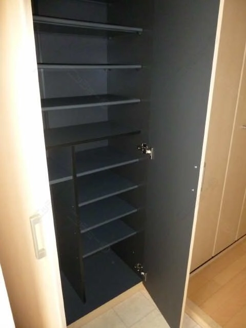 シューズボックス