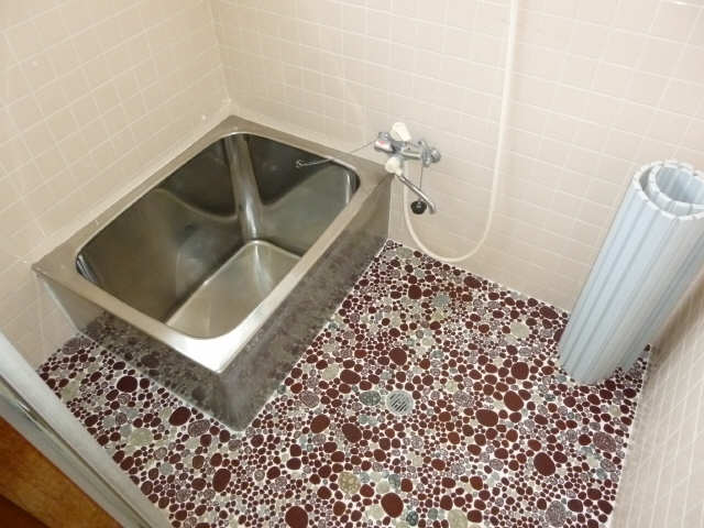 弥生町短期専用貸家  浴室