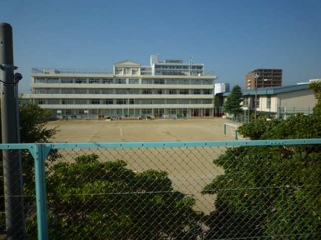 羽井小学校